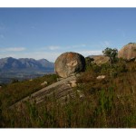 Ein runder Boulder in Paarl